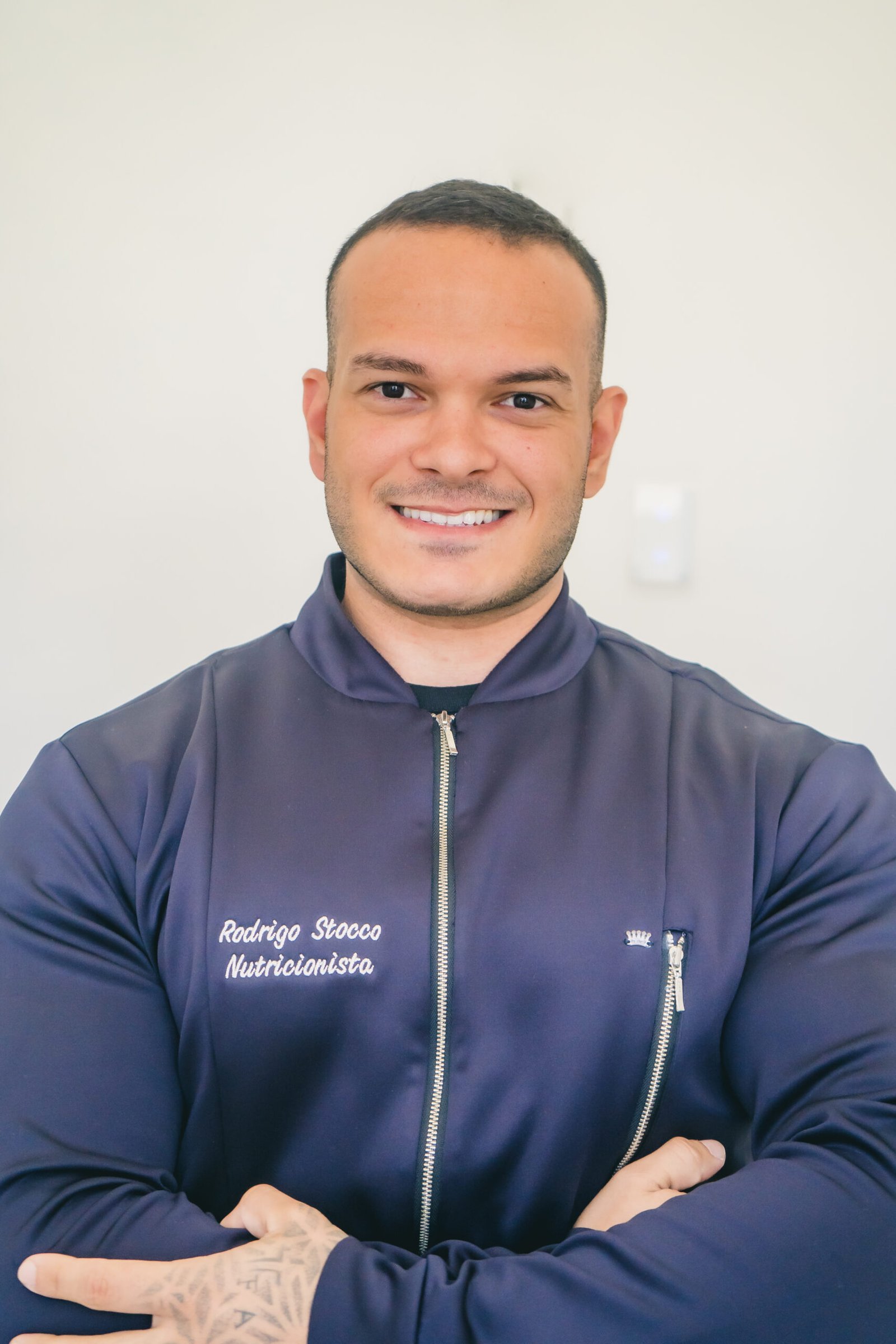 Dr. Rodrigo Stocco atendendo