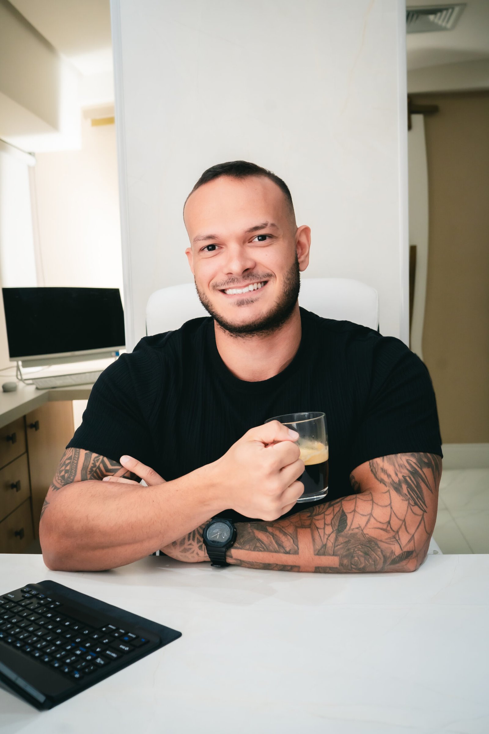 Dr. Rodrigo Stocco — Nutricionista clínico e esportivo
